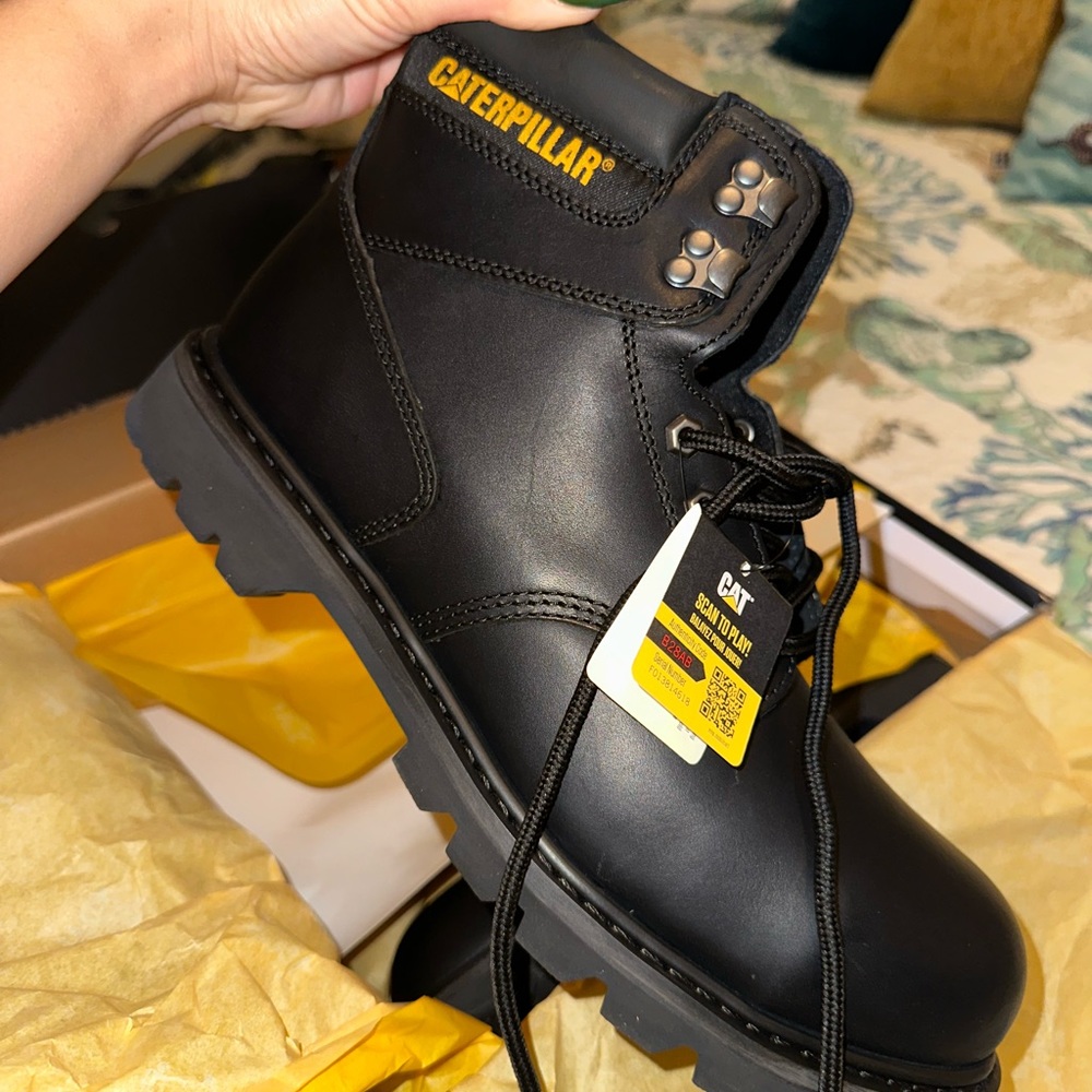 CAT Men’s Work Boots WIDE FOOT